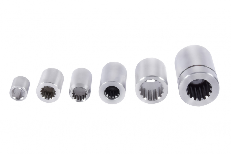 Spline couplin and sleeve